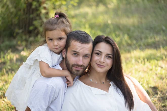 Илона Гвоздева с мужем и дочерью