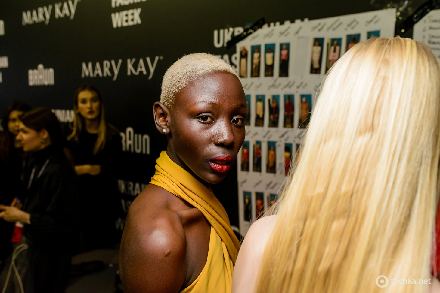 Backstage первого дня UFW FW 19-20