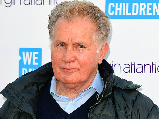 Отец Чарли Шина