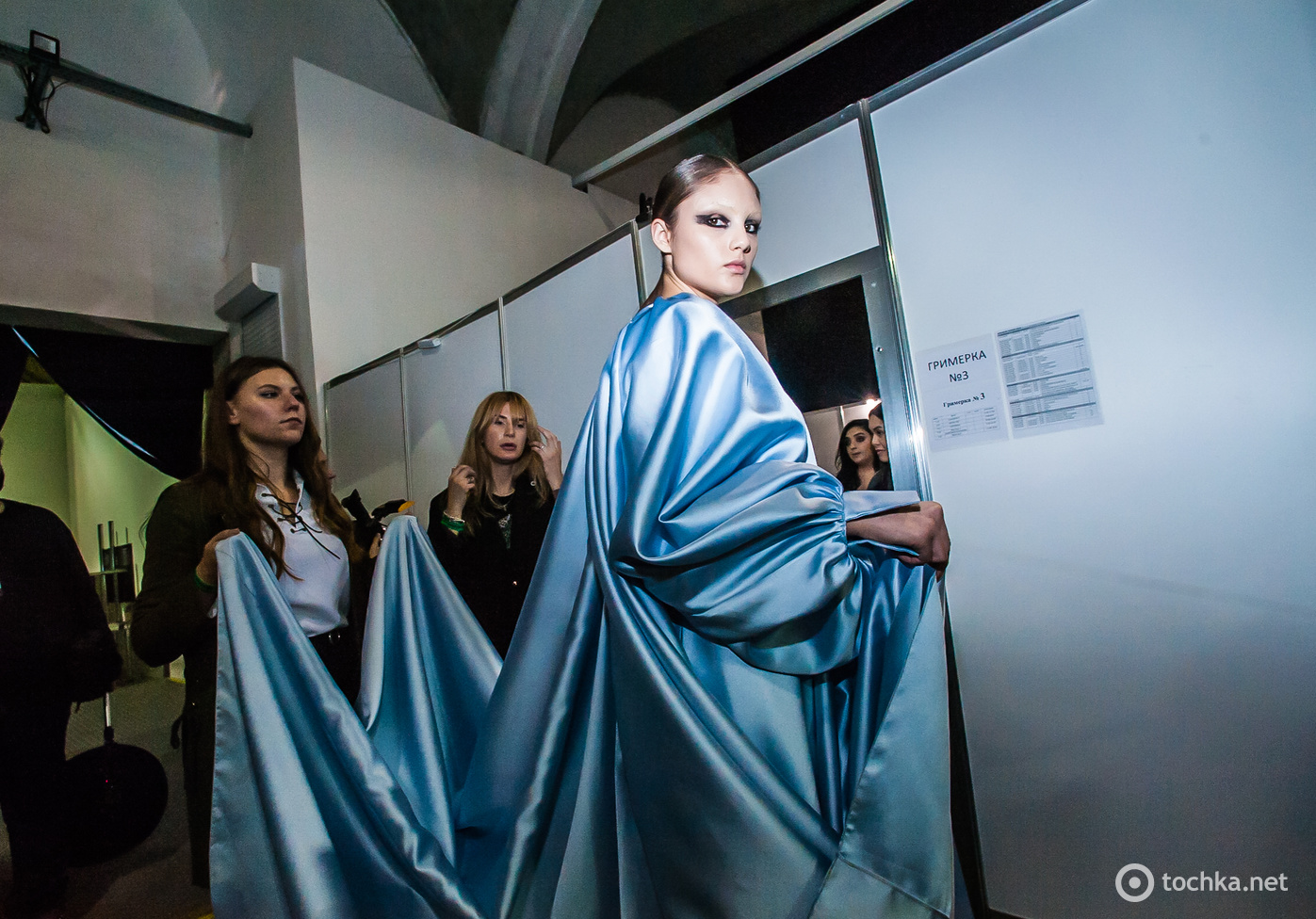 Backstage первого дня UFW FW20/21
