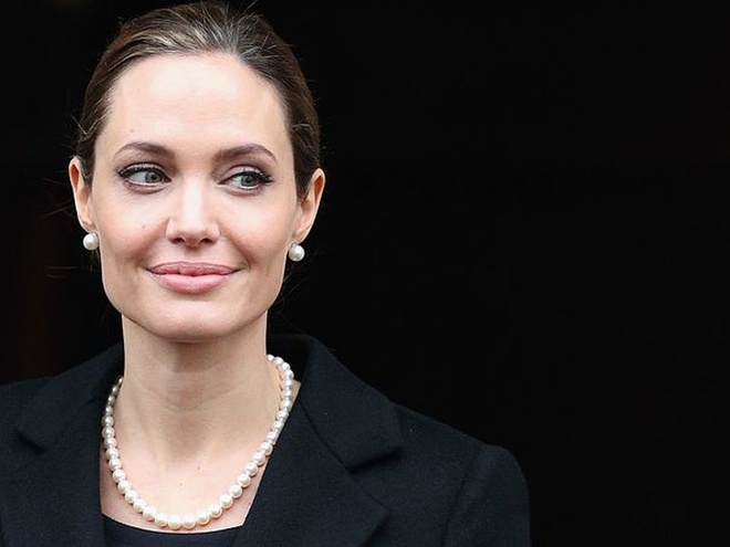 Анджеліна Джолі закрила свій фонд боротьби з насильством над жінками: в чому причина