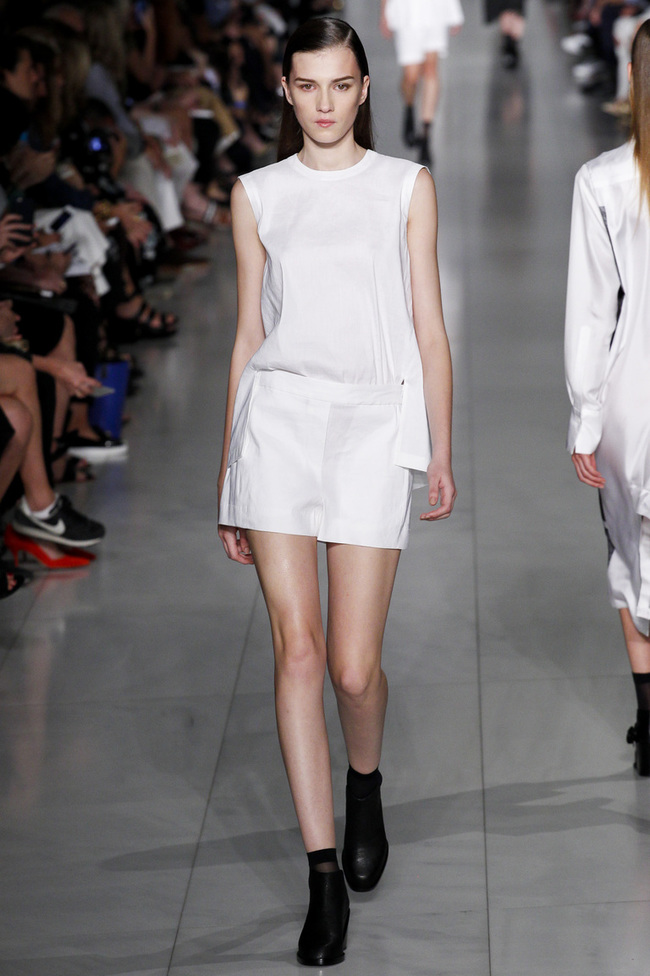 Що носити влітку: DKNY