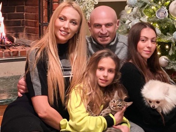 Маша Полякова публічно звернулася до батька з нагоди дня народження