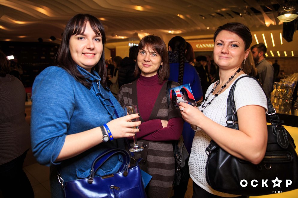 Бэтмен против Супермена премьера