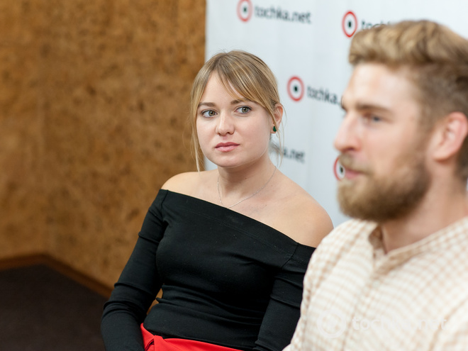 Міла Киселиця (актриса і директор театру тіней VERBA SHADOW) і Руслан Бокач (актор і технічний директор театру VERBA SHADOW)