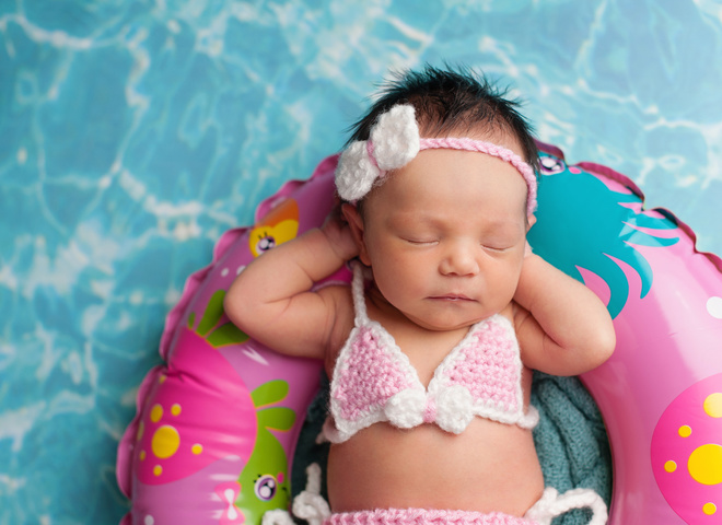 7 важных правил купания новорожденных