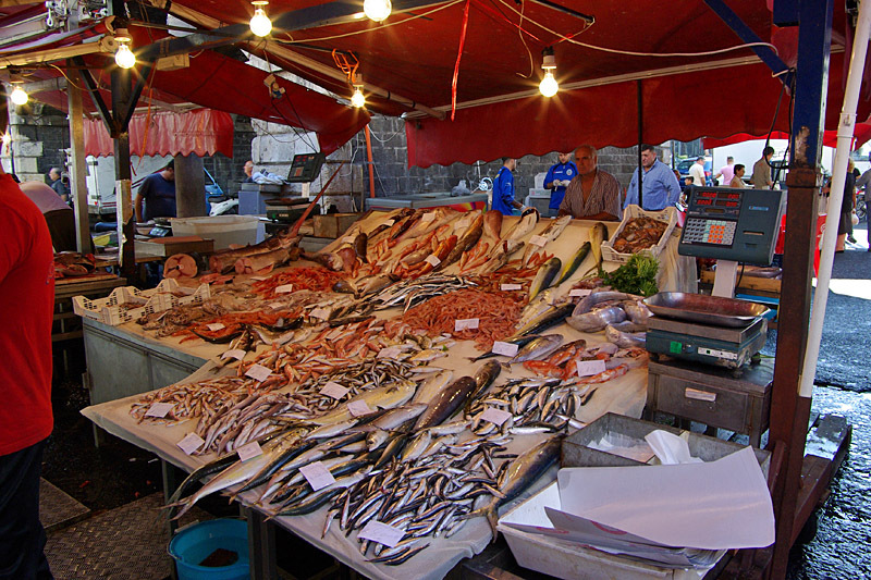 Рыбные маркеты Европы: Pescheria Market Catania Italy