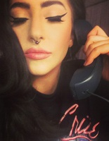 Леди Гага с пирсингом Леди Гага с пирсингом