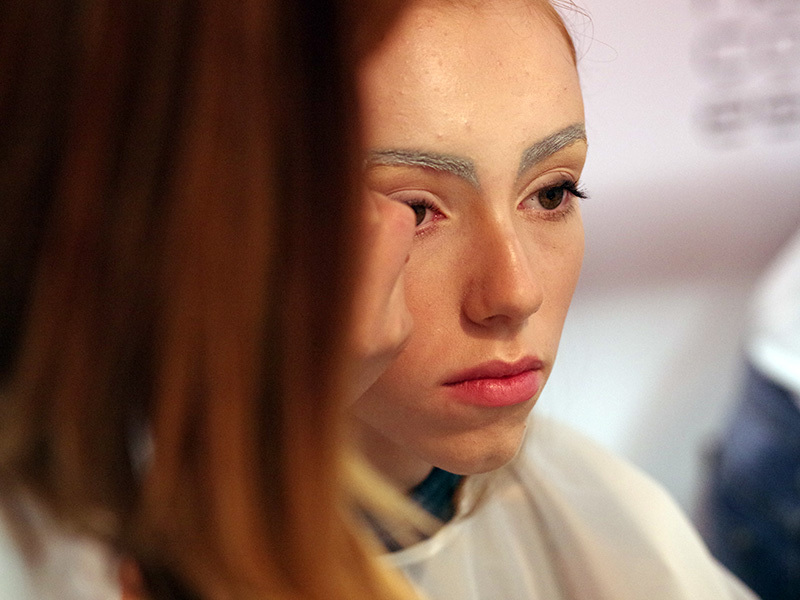 UFW AW 16/17. Второй день: бэкстейдж макияж