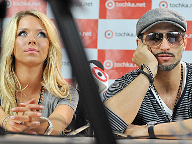 Девушка Блонда и Kishe