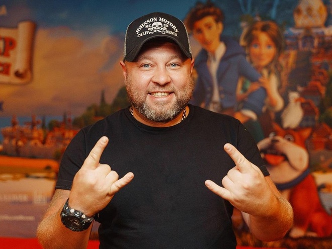 Зірка «Кварталу» та військовий Нацгвардії Пікалов вперше засвітився на публіці в камуфляжі