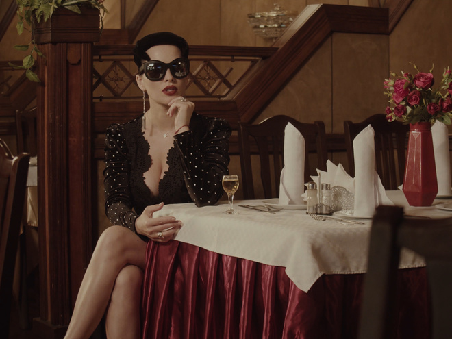 Романтика советских столовых и лирика группы Руки Вверх в новой киевской истории Даши Астафьевой