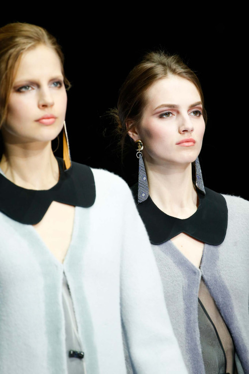 Бьюти-образ моделей с показа Giorgio Armani Осень 2015