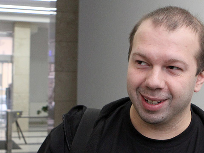 Денис Олейников