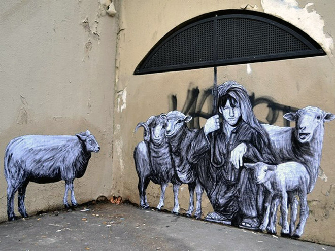 Стрит-арт на улицах Парижа: новые работы Чарльза Леваля