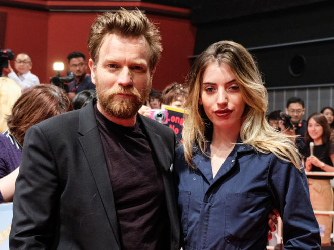 Юэн Макгрегор с дочерью Кларой