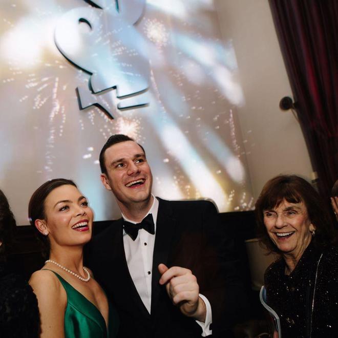 Купер Хефнер і Скарлетт Бірн