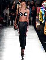 Новая коллекция Moschino Новая коллекция Moschino