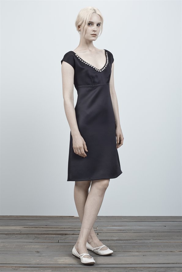 Однотонные платья