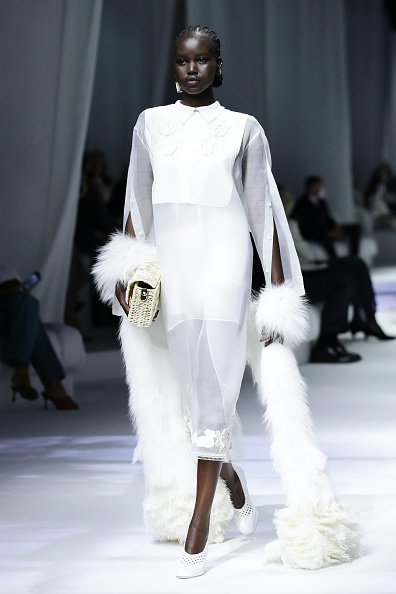 Fendi коллекция весна-лето 2021