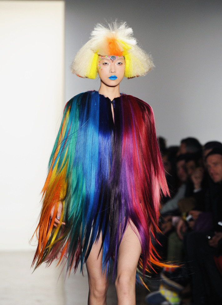 Безумные идеи макияжа на Хэллоуин с подиумов