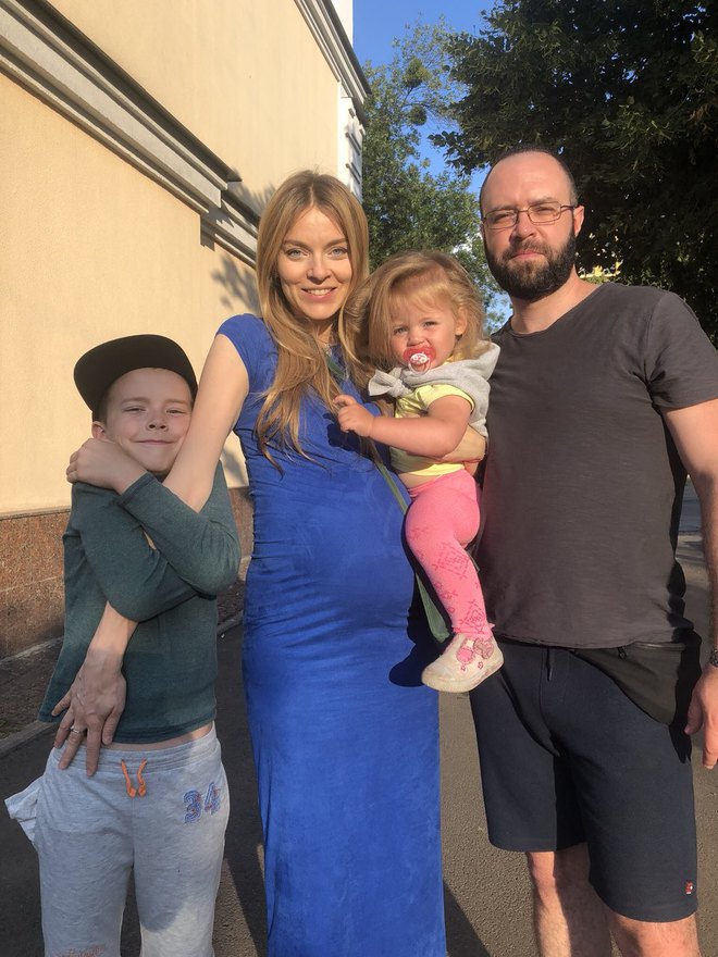 Анна Заклецька з сім'єю