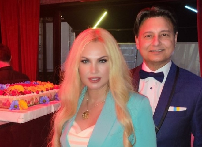 "Окрема подяка Захуру": Камалія показала, як її привітав чоловік-мільярдер з днем народження