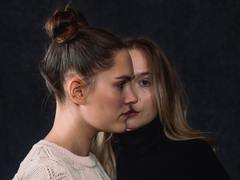 Як заспокоїти подругу у важкій ситуації?