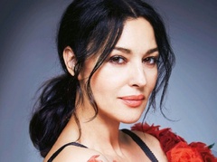 Моника Беллуччи