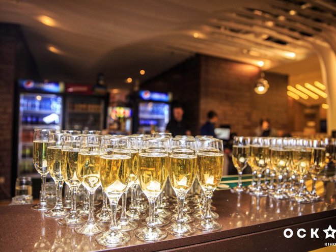 "Жизнь" Антон Корбейн премьера