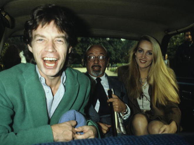 Экс-подруга Мика Джаггера завела роман с 84-летним мужчиной