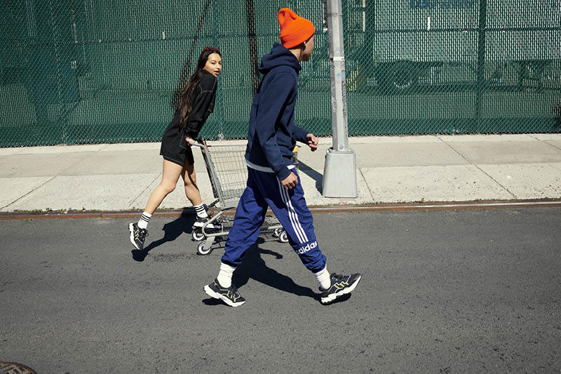 Adidas Originals OZWEEGO