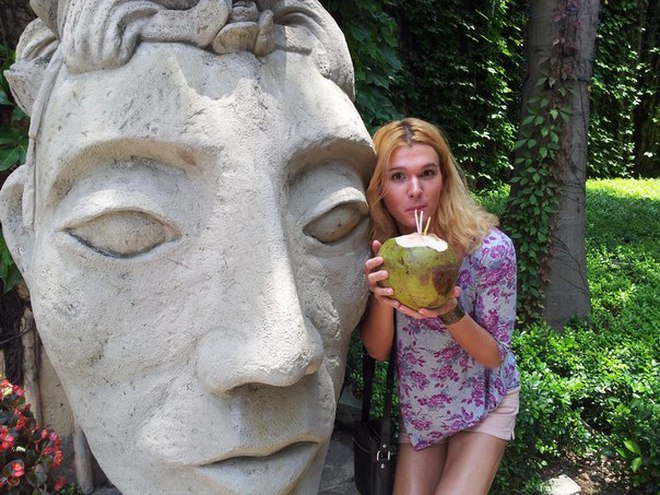 Борис Апрель