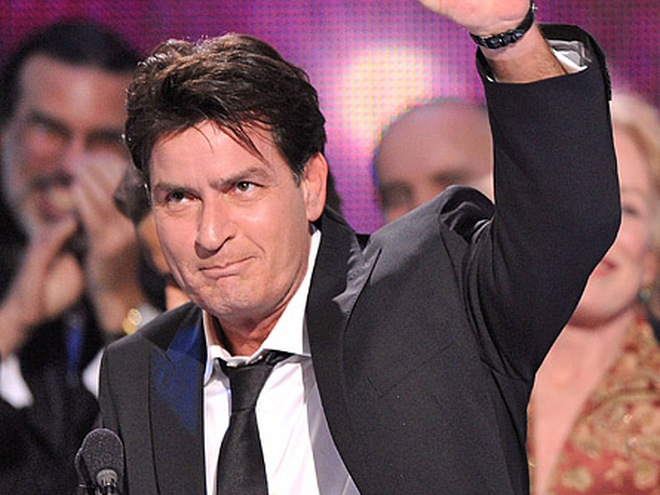 Чарлі Шин пред'явив позов на $ 100 млн