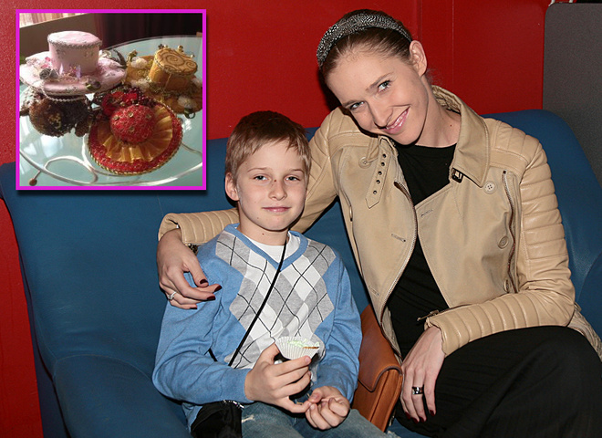 Катя Осадчая с сыном
