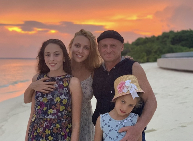 Полякова згадала про початок стосунків із чоловіком, який був тоді одружений з іншою: Не хотів брати у статусі якоїсь коханки