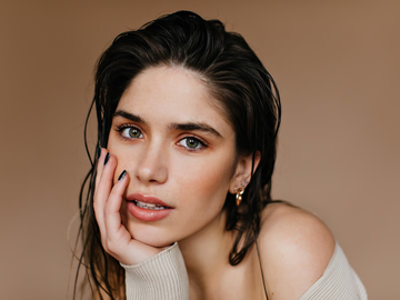 Позирование при съемке женского портрета