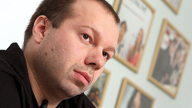 Денис Олейников