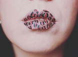 тимчасові тату на губах