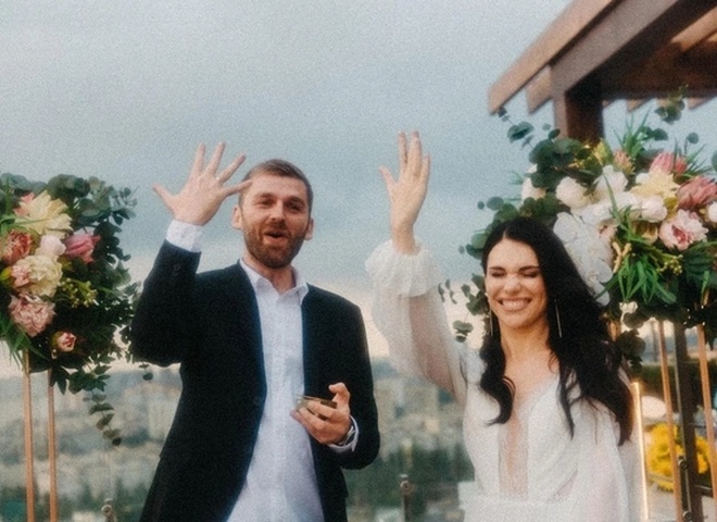 Ексучасник «Холостячки» Андрій Рибак відсвяткував третю річницю шлюбу з дружиною Аліною