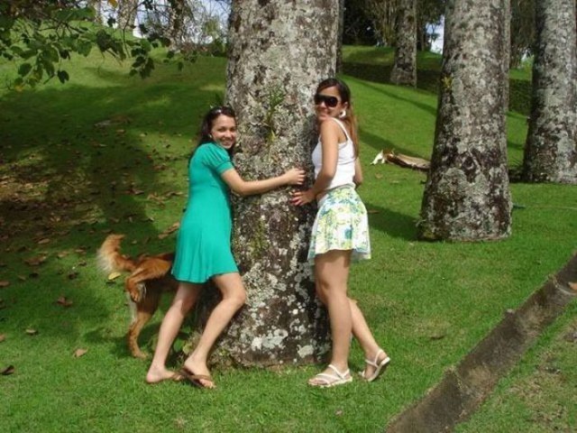 Приколы про девушек и животных