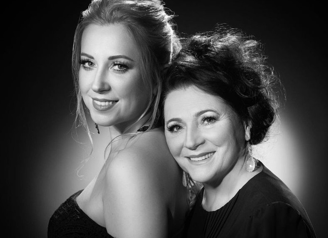 40 днів без Ніни Матвієнко: дочка співачки показала архівні відео з нею