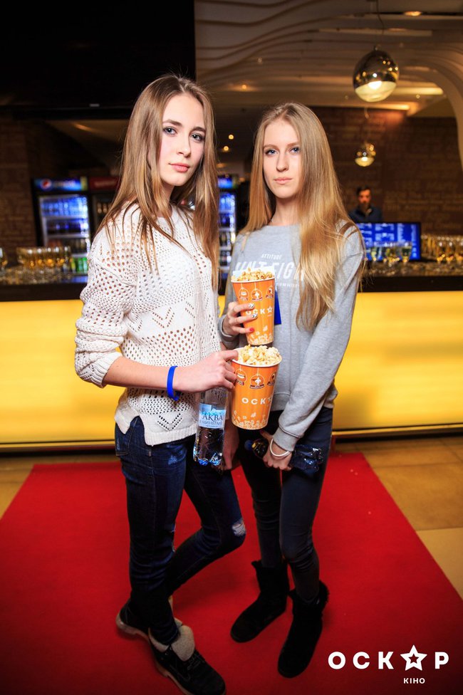 Бэтмен против Супермена премьера