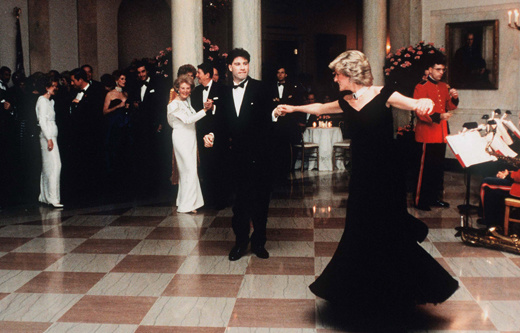 Самые эффектные наряды принцессы Дианы