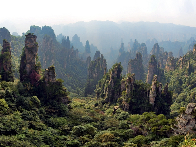 Летающие скалы в китае фото