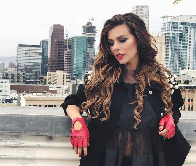 Анна Седокова (Instargam)