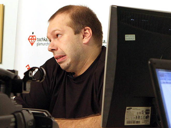 Денис Олейников