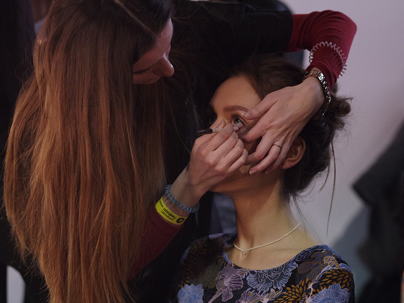 UFW AW 16/17. Второй день: бэкстейдж макияж