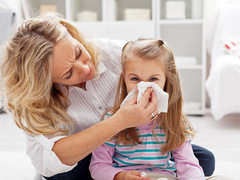 Як швидко позбавитися від закладеності носа підручними засобами