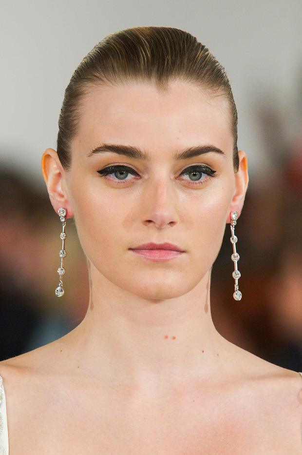 Черная подводка